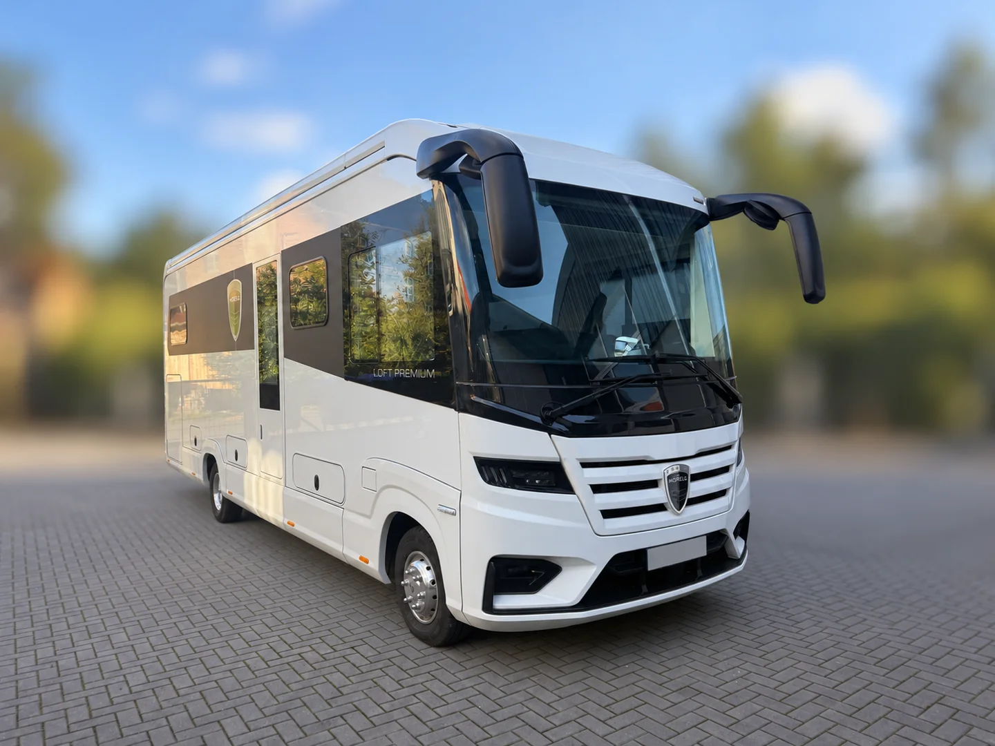 Morelo Wohnmobil; Kennzeichen und Hintergrund anonymisiert